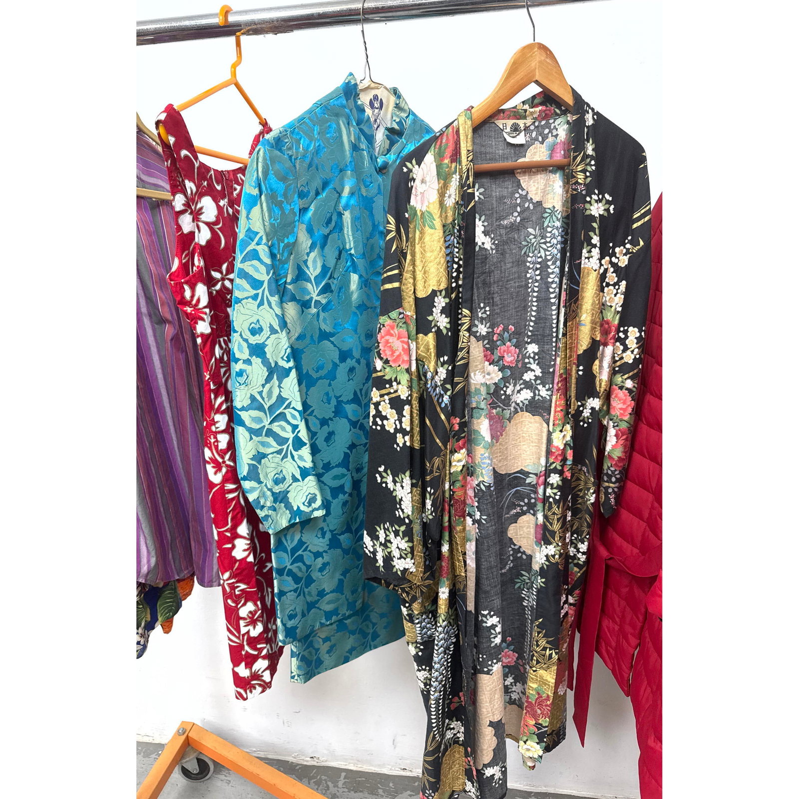 3pc Made in Hawaii and Japan. The first item is a sleeveless midi-length dress by Hilo Hattie, featu (1 of 10)