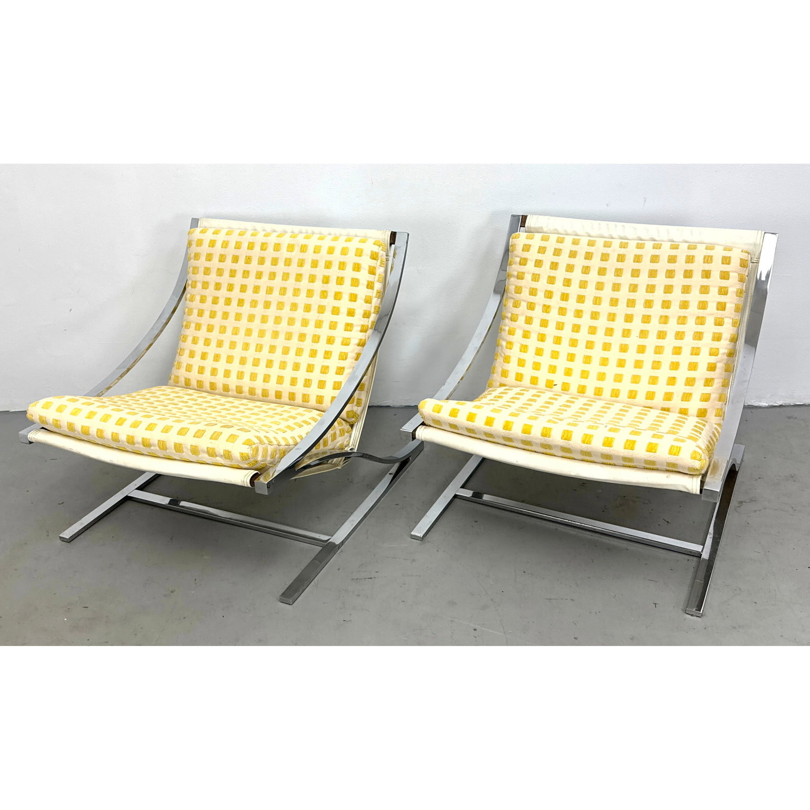Pair Vintage Paul Tuttle Z Lounge Chairs. Carson Johnson (1 of 12)