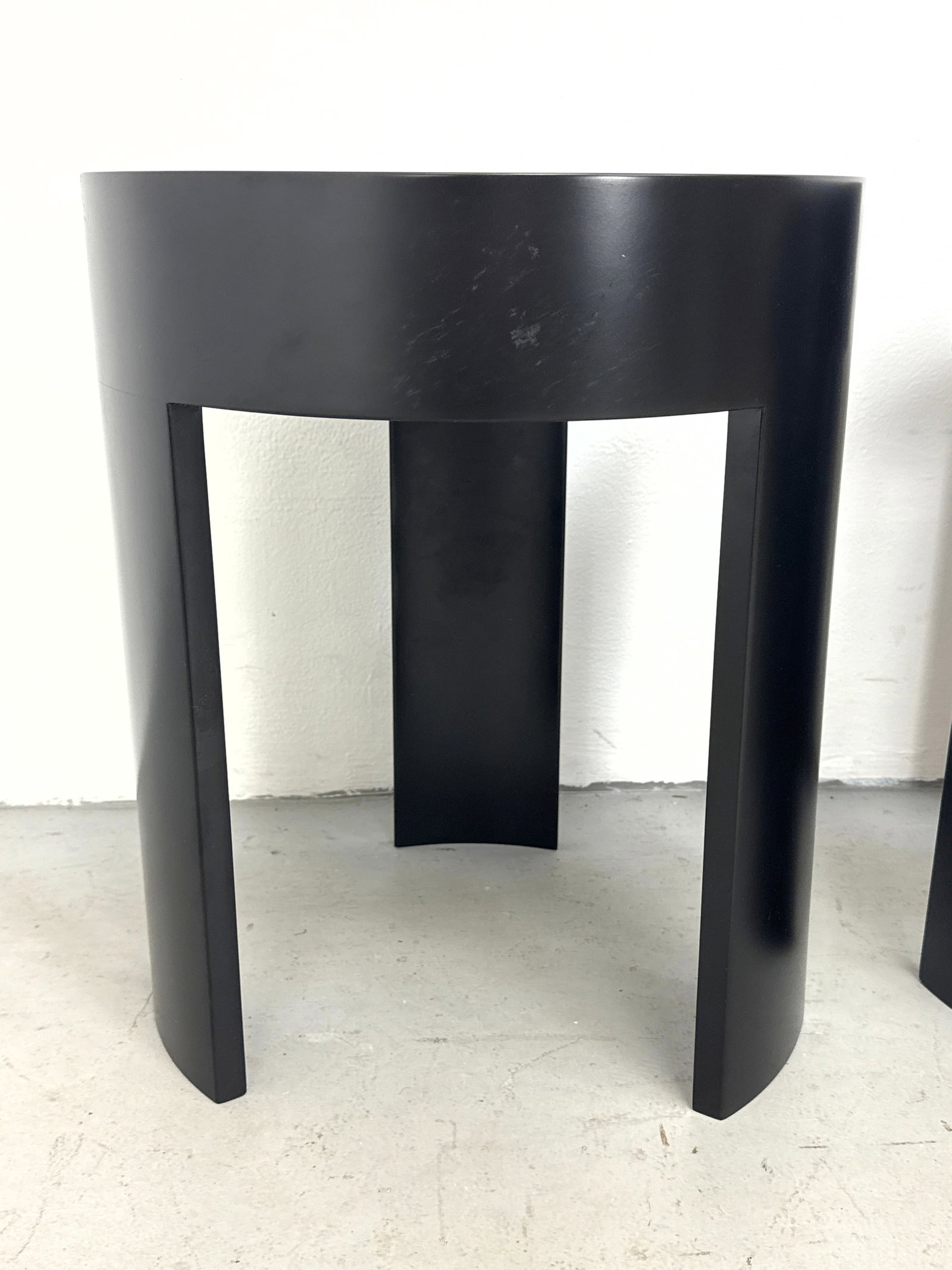 Pair Laminated Black Lacquer Side Tables. - 3