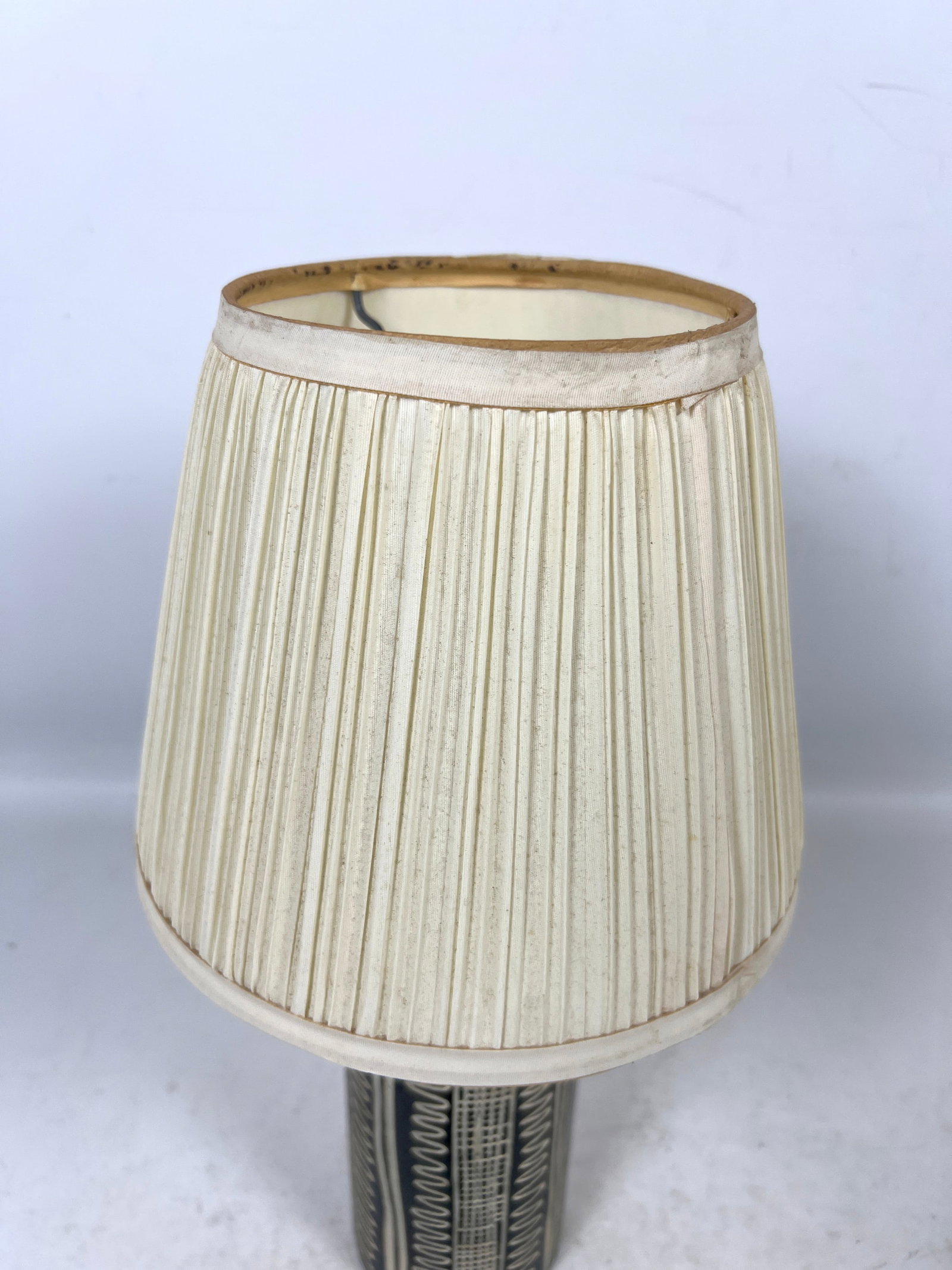 Small Gordon and Jane Martz Attributed Table Lamp. - 12
