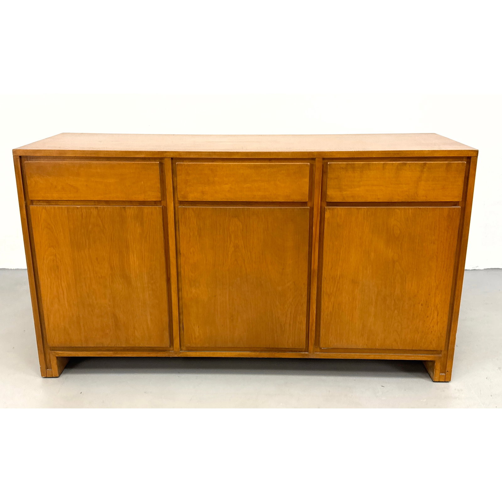 Leslie Diamond for Conant Ball Mid-Century Modern Maple Sideboard Credenza Server.: Leslie Diamond for Conant Ball Mid-Century Modern Maple Sideboard Credenza Server. Dimensions: Height: 30.25 inches, Width: 54.25 inches, Depth: 18.25 inches. ---