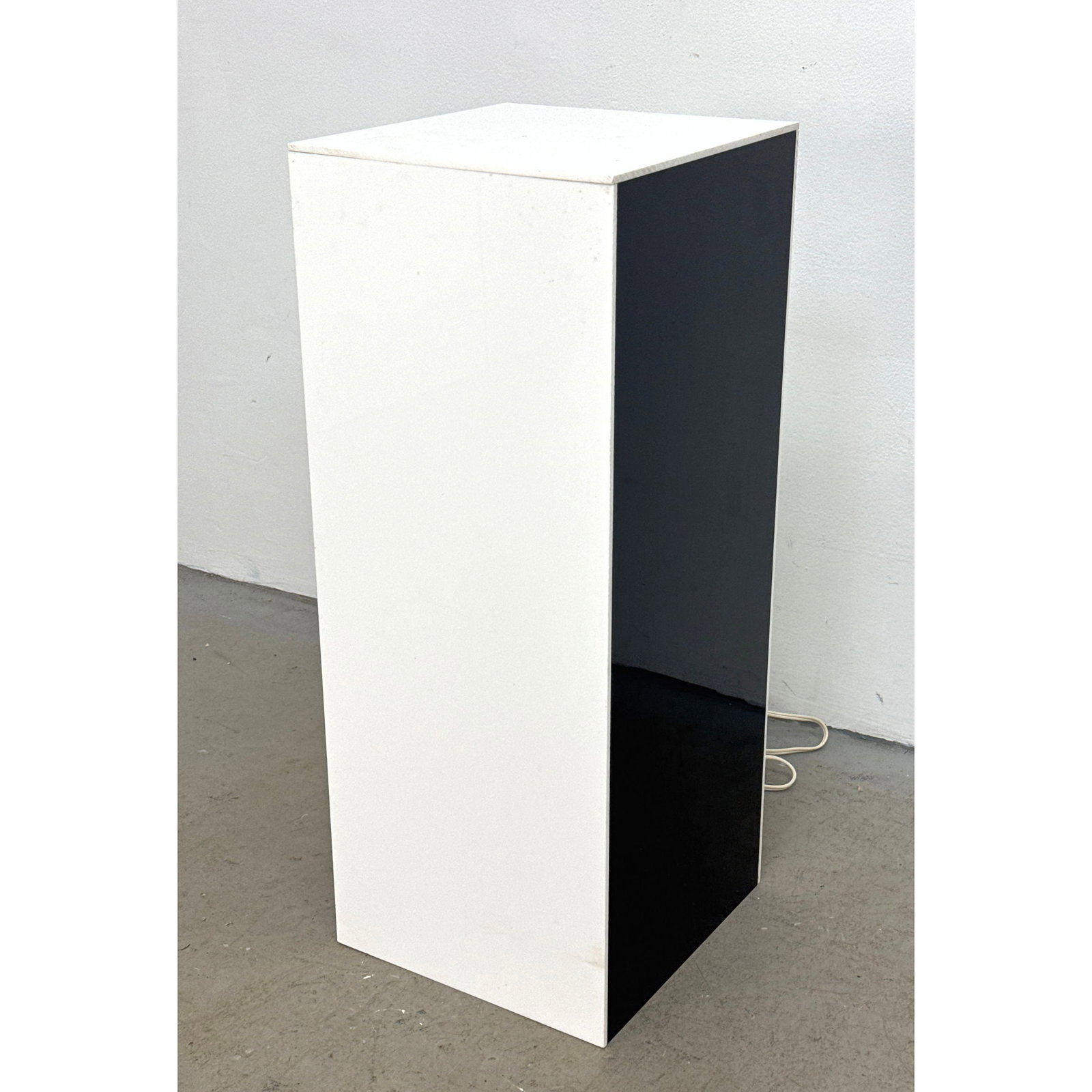 Mod Lexan Plastic Lighted Pedestal Sculpture Stand (1 of 8)