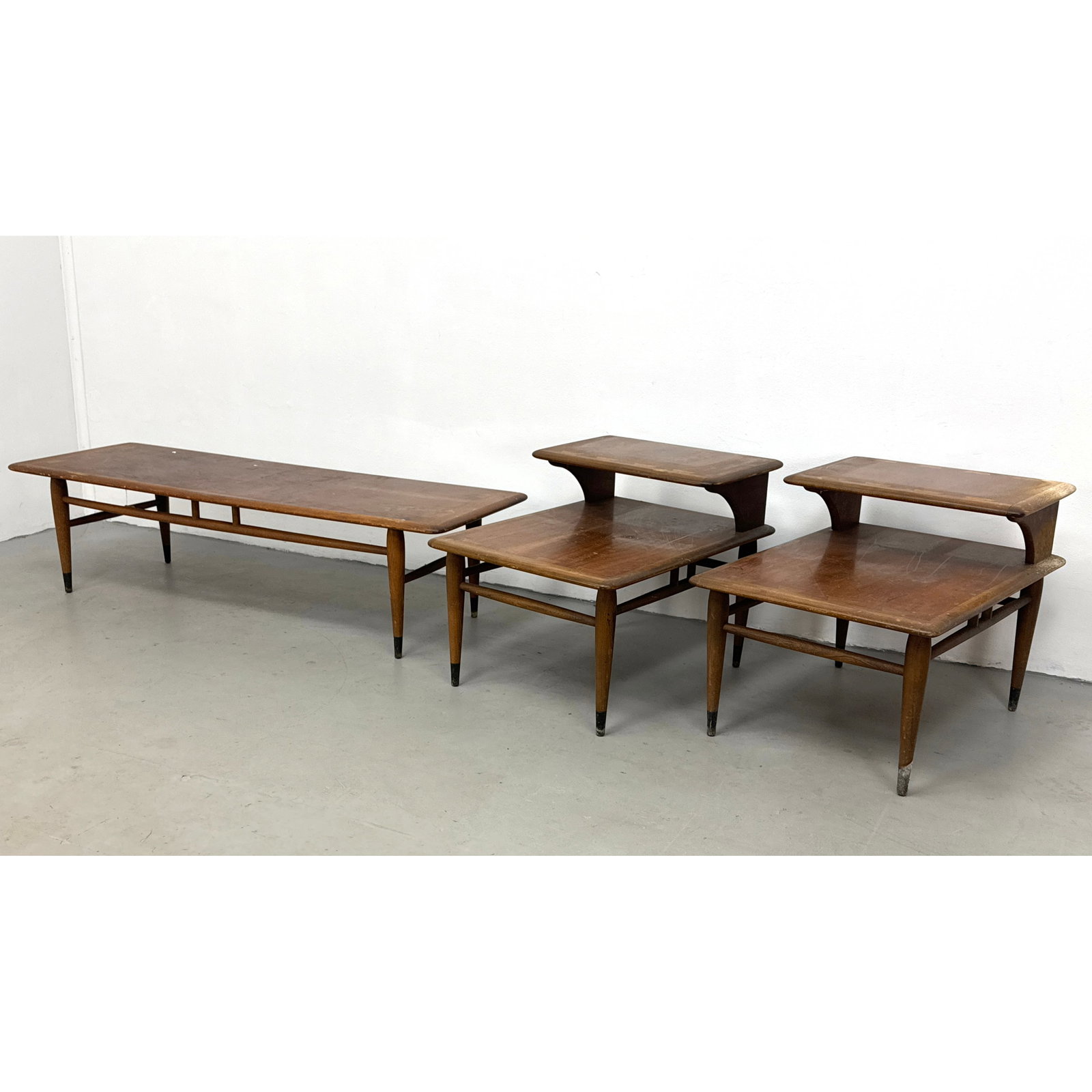 3pcs Lane Acclaim Walnut and Oak Tables by Andre Bus.: 3pcs Lane Acclaim Walnut and Oak Tables by Andre Bus. Dimensions: Height: 20 inches, Width: 21 inches, Depth: 28 inches. - Additional Dimensions: Coffee table H: 14 inches, W: 56 inches, D: 19 inches 