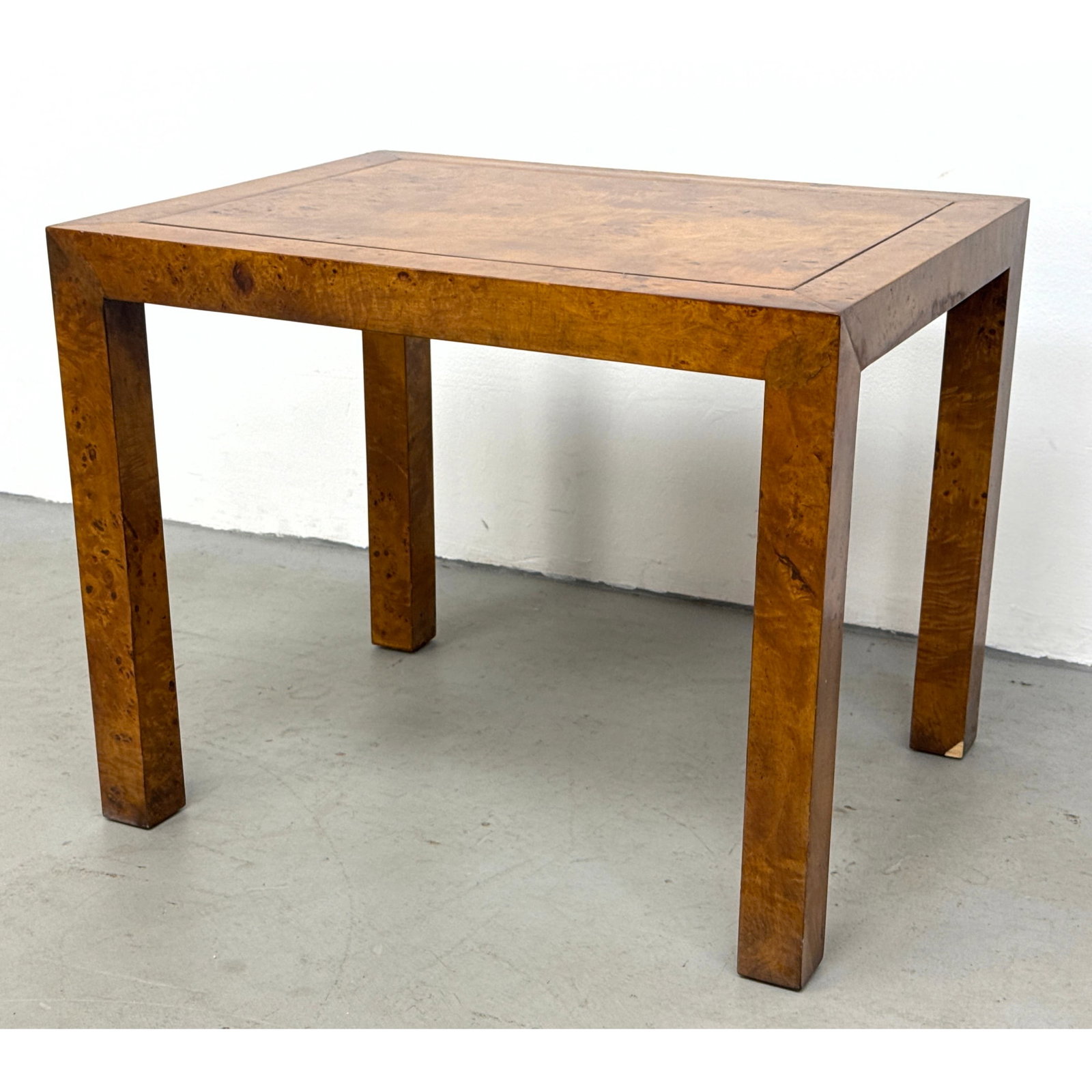 John Stuart Inc. Mid-Century Modern Parsons Style Burl Wood Veneer Side Table. (1 of 10)