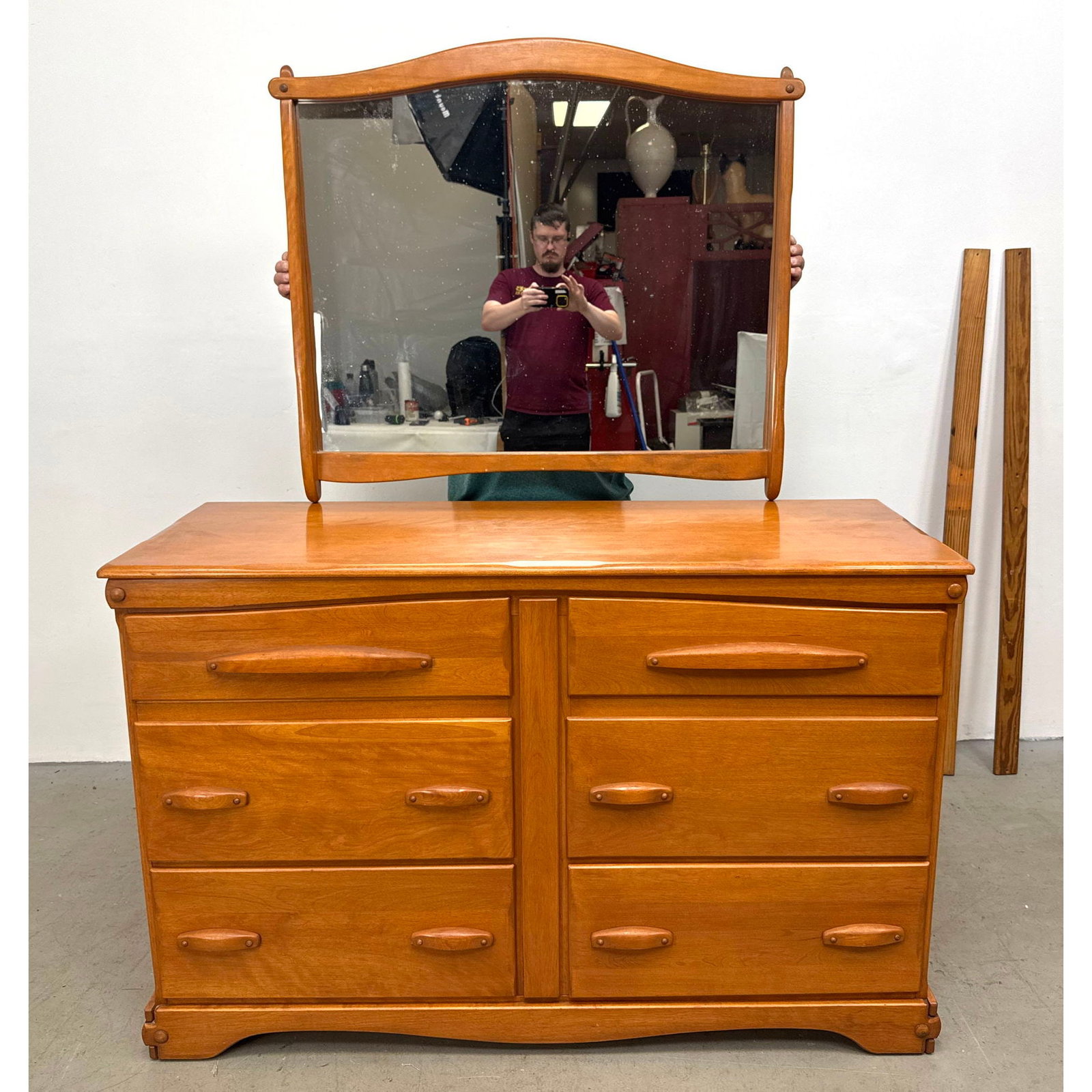 Fortin and Neal Maple 6 Drawer Double Dresser and Arched Mirror (1 of 11)