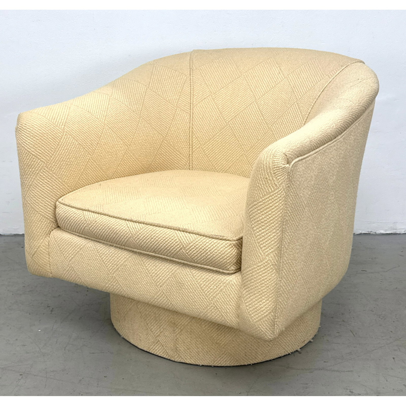 Baughman Style Mid-Century Modern Upholstered Swivel Tub Chair in Cream Geometric Diamond Weave Fabr: Baughman Style Mid-Century Modern Upholstered Swivel Tub Chair in Cream Geometric Diamond Weave Fabric Dimensions: Height: 30 inches, Width: 31 inches, Depth: 33 inches. - Seat Height: 16 inches ---