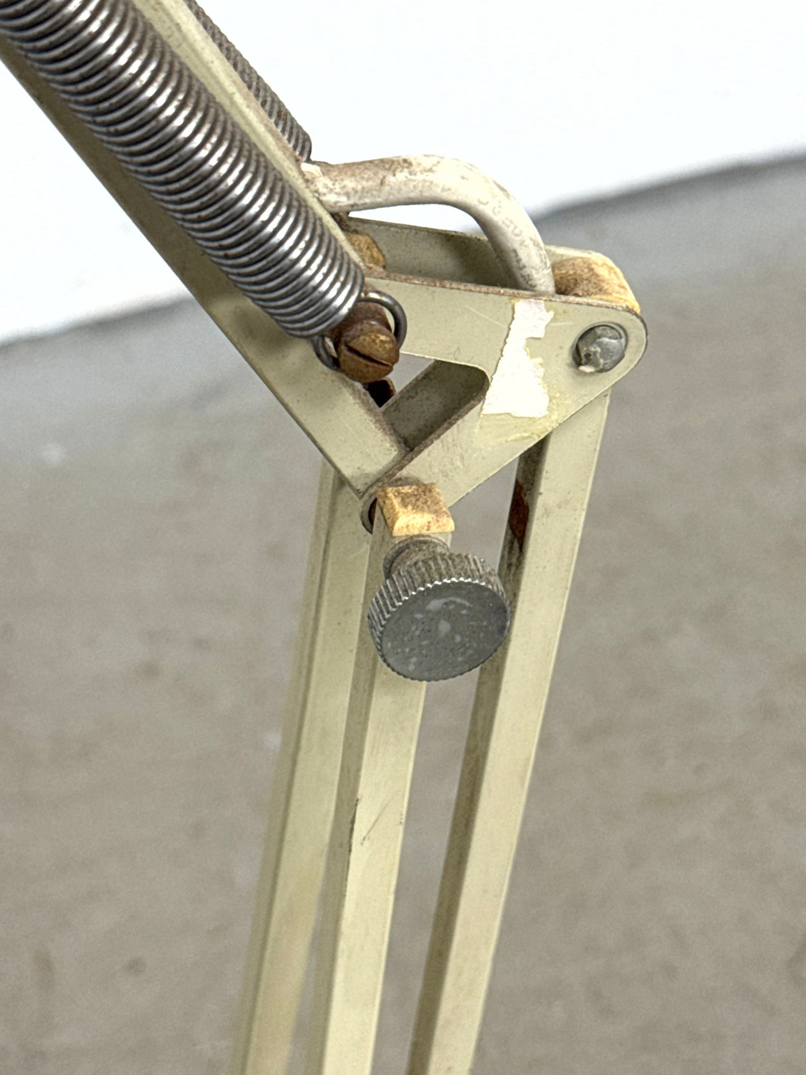 Luxo Floor Task Lamp. Spring adjustable. - 4
