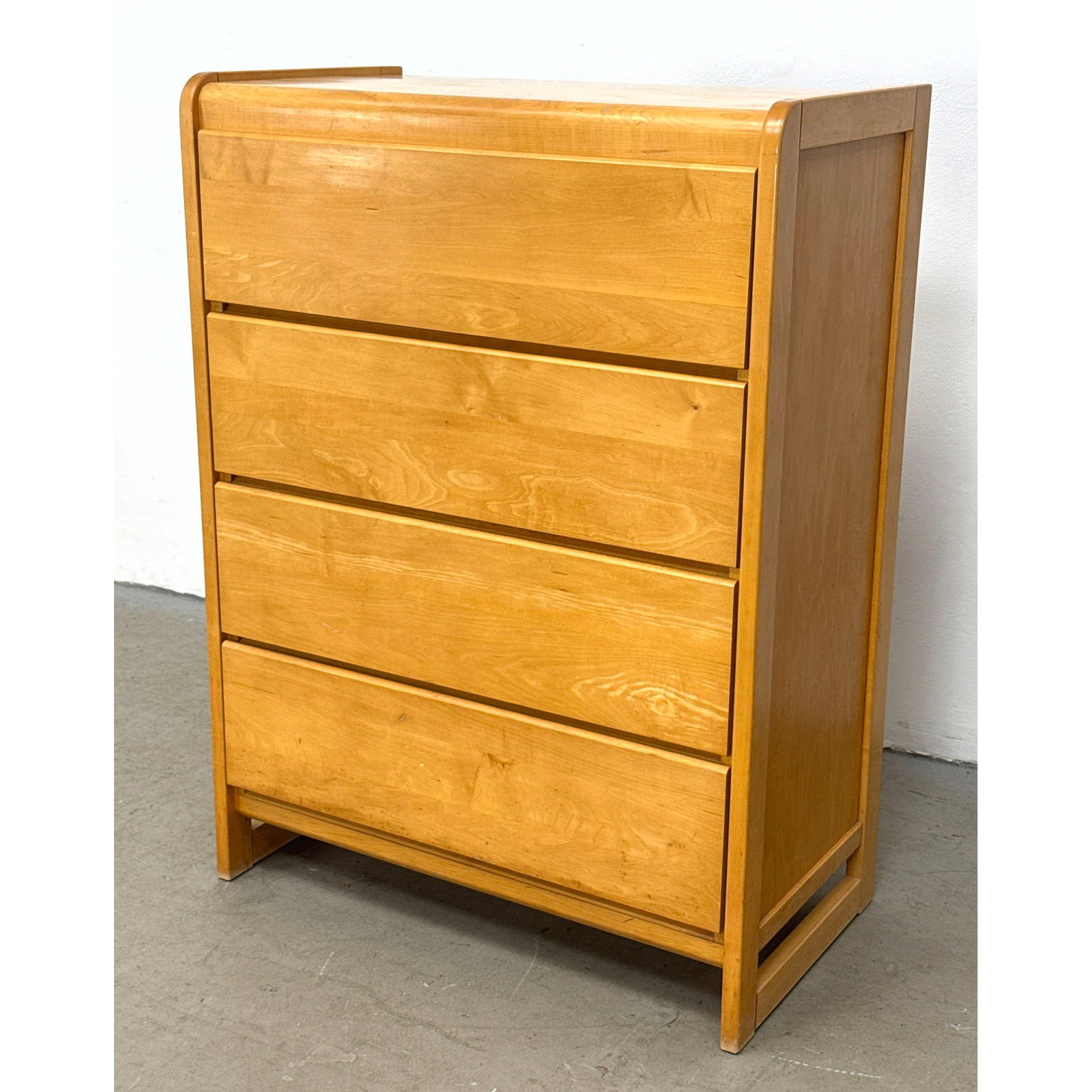Light Honey Finish Solid Wood 4-Drawer Chest with Waterfall Top and Integrated Handles (1 of 8)