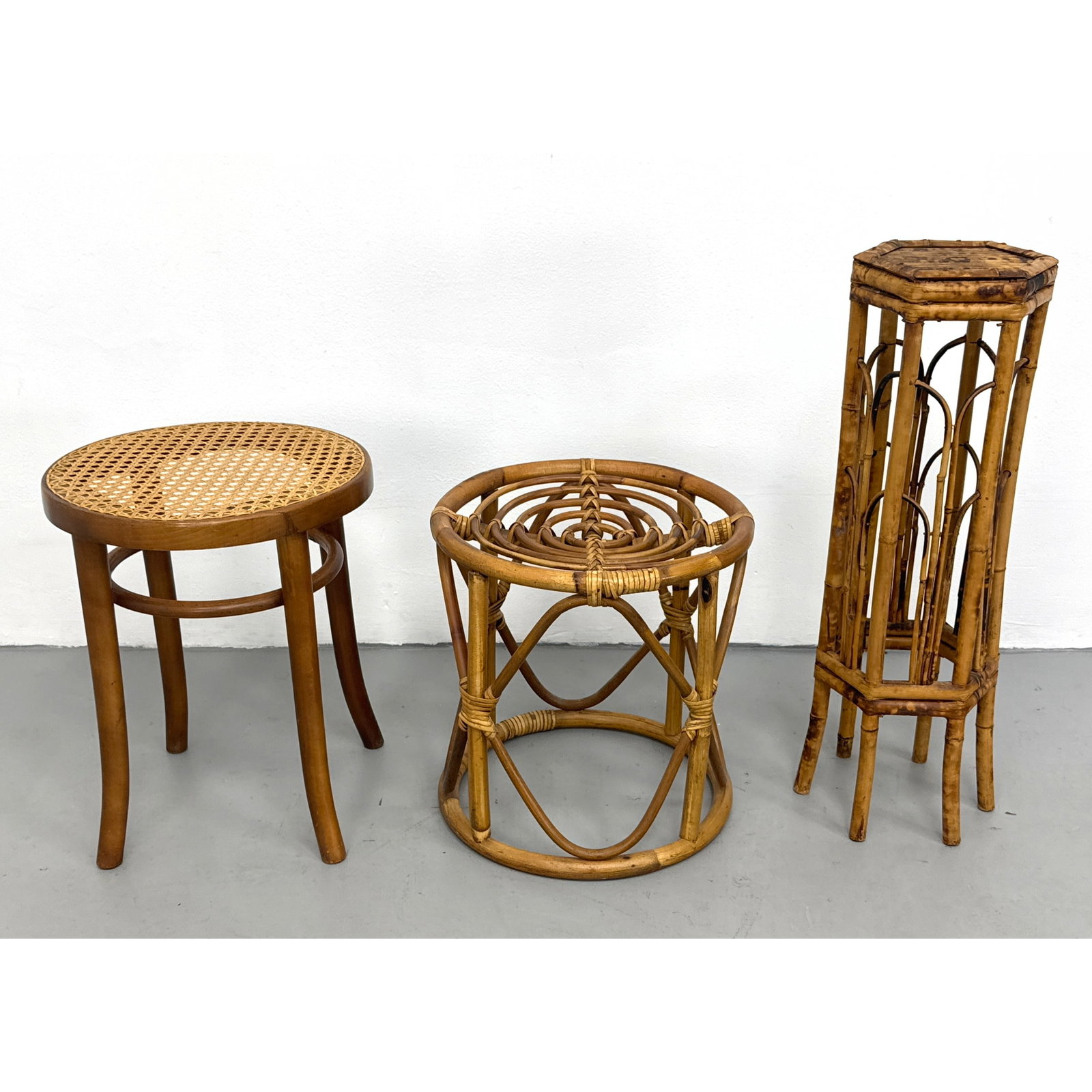 3pcs of Mid-century Modern Stools and Bamboo Pedestal Stand. Rattan. (1 of 18)