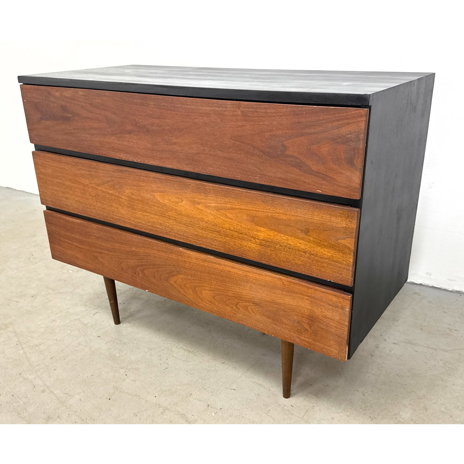 Mel Smilow for Smilow Thielle Walnut and Ebonized Bachelors Chest (1 of 9)