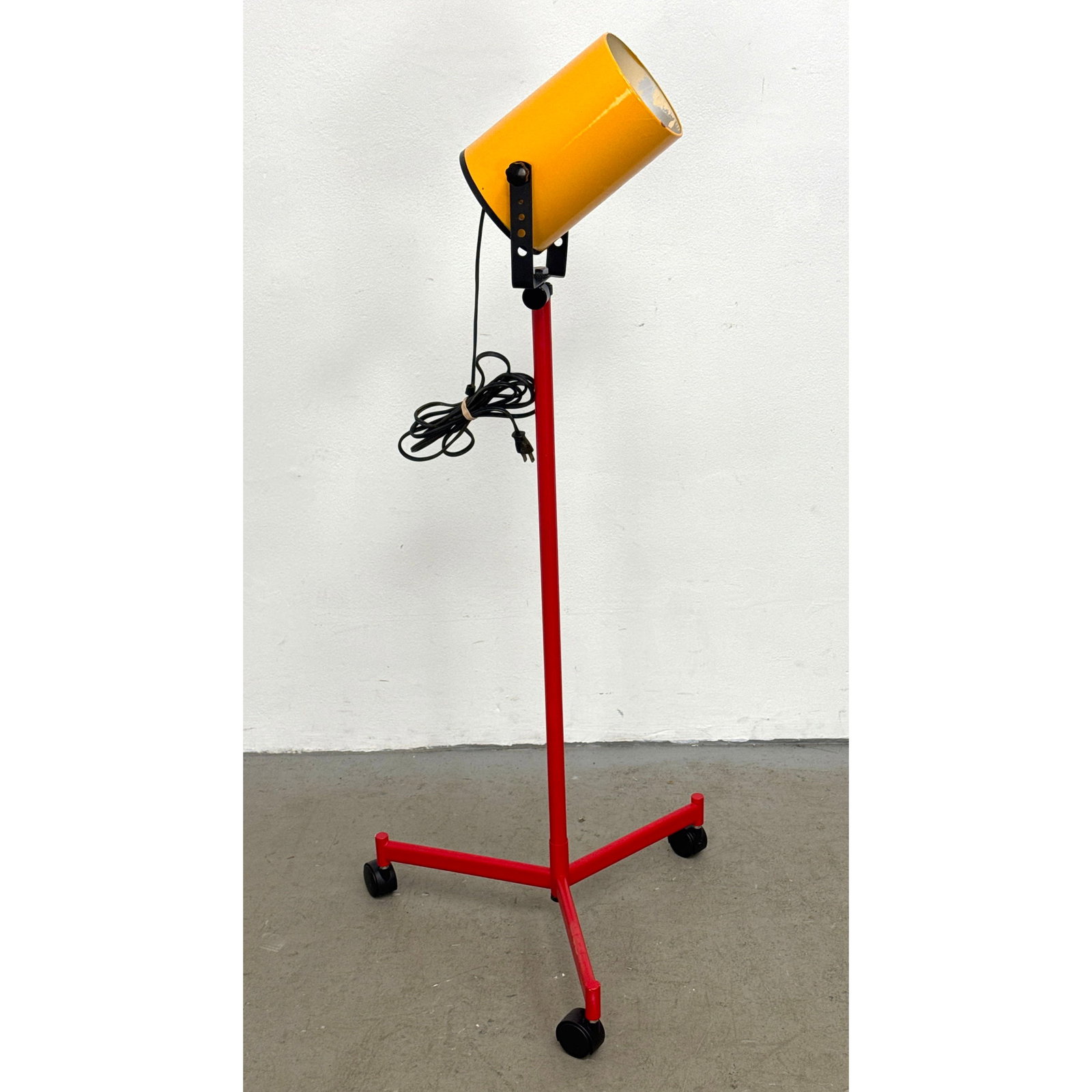 Italian Postmodern Industrial Style Floor Lamp with Yellow Enameled Shade and Red Rolling Base Made (1 of 10)