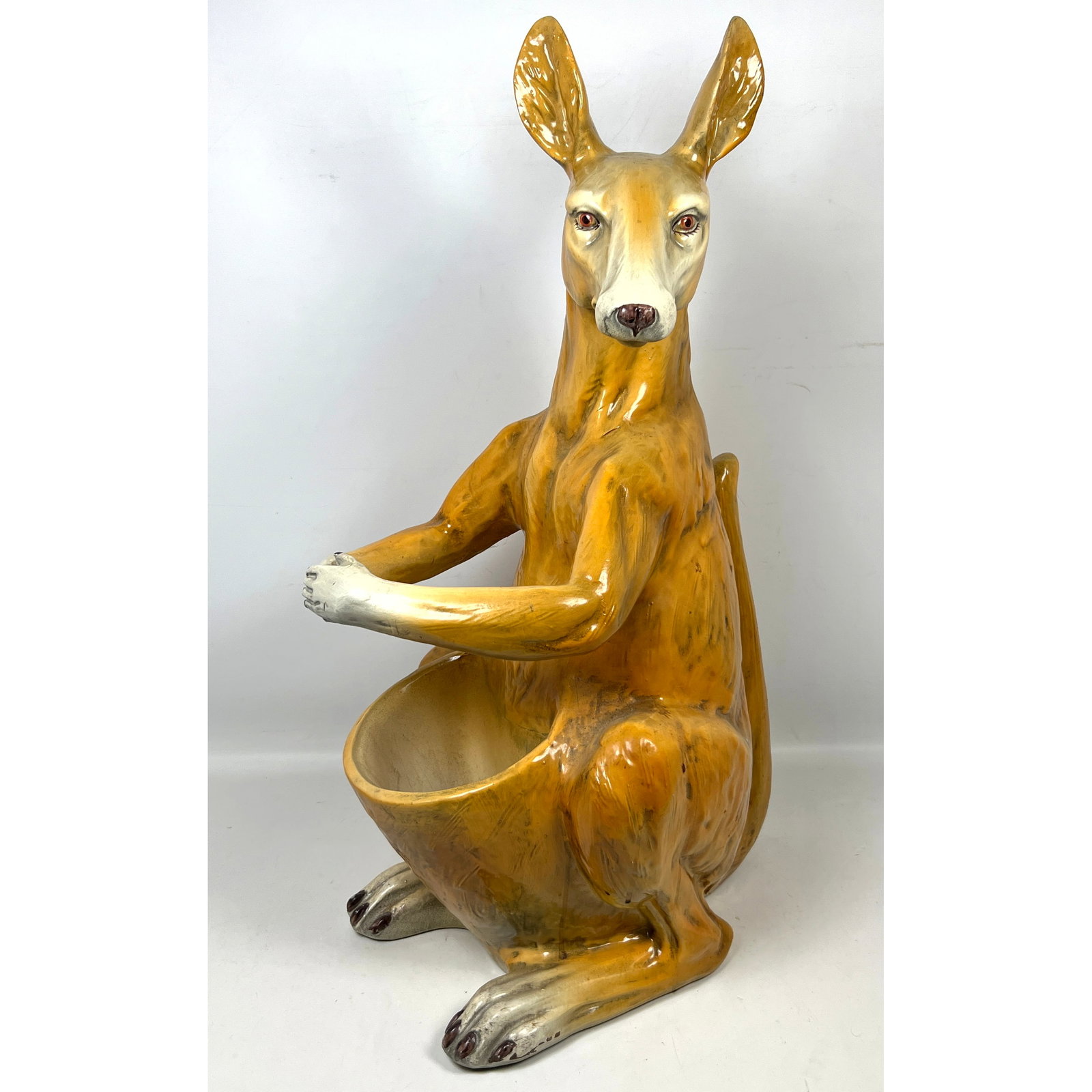 Composite Sculptural Kangaroo Floor Planter. (1 of 11)