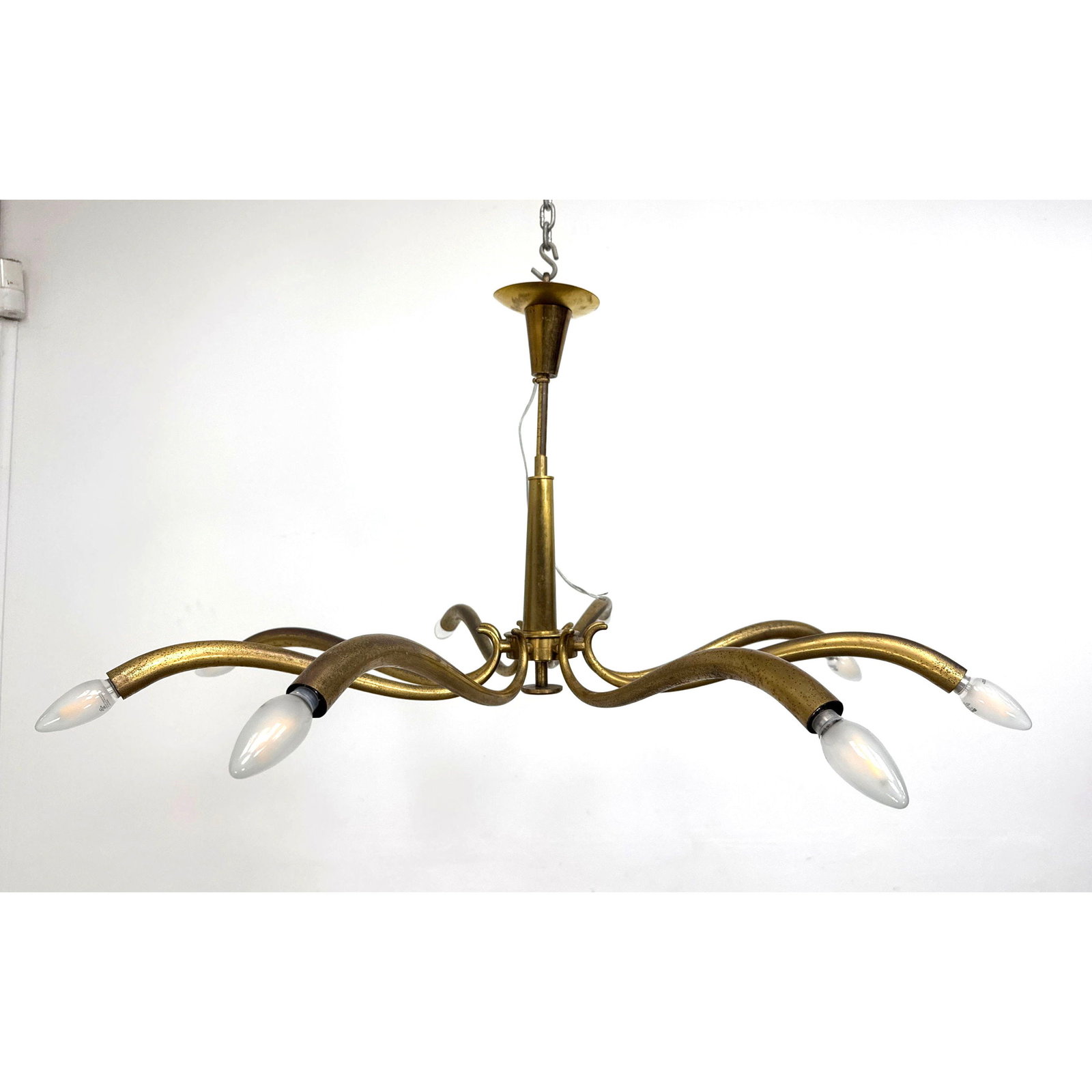 Oscar Torlasco for Lumi Italian brass toned 8-arm spider chandelier with curved organic form and rew (1 of 10)