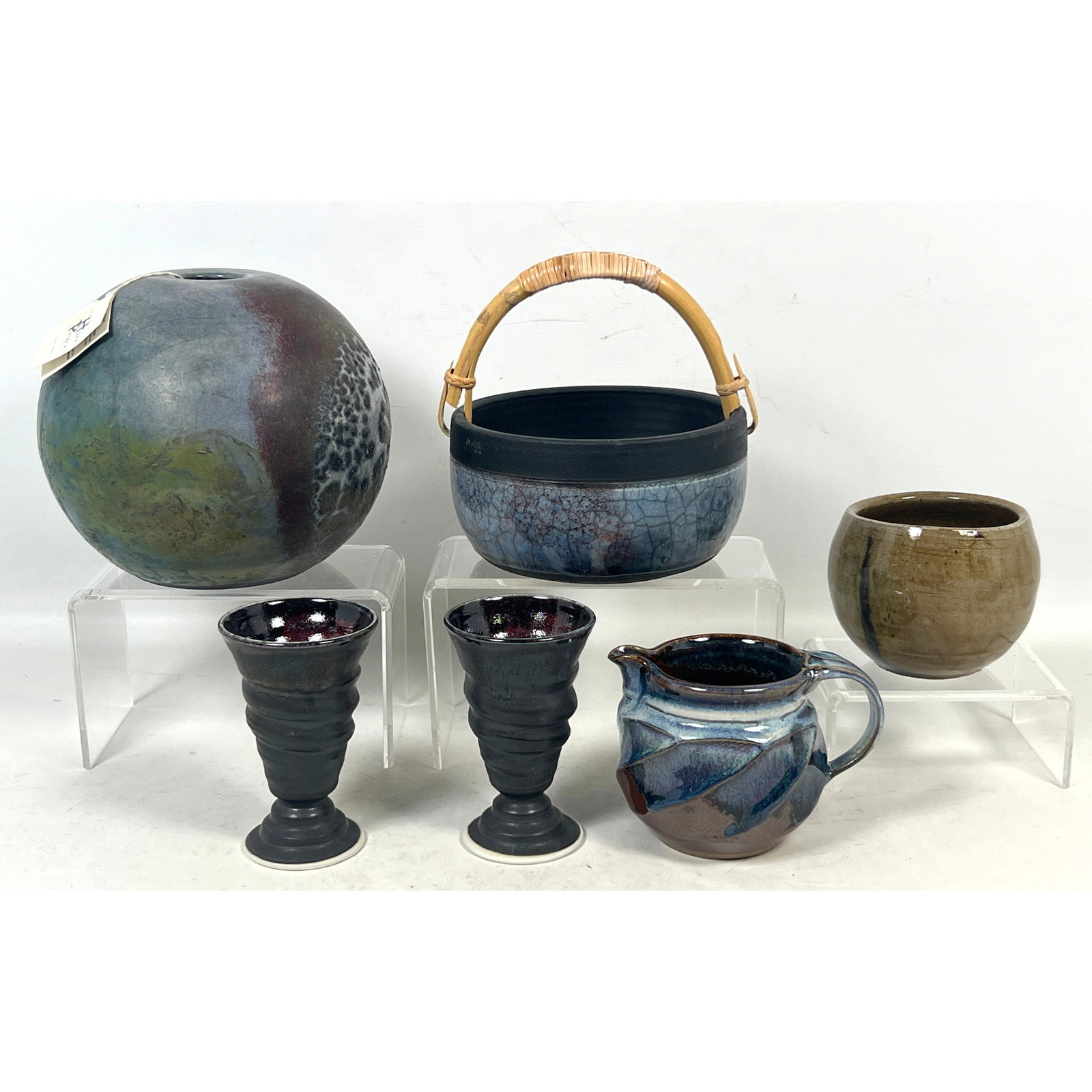 6pc lot Contemporary Studio Pottery including Hahn Raku Vase and Rennie Giffin Bowl (1 of 18)