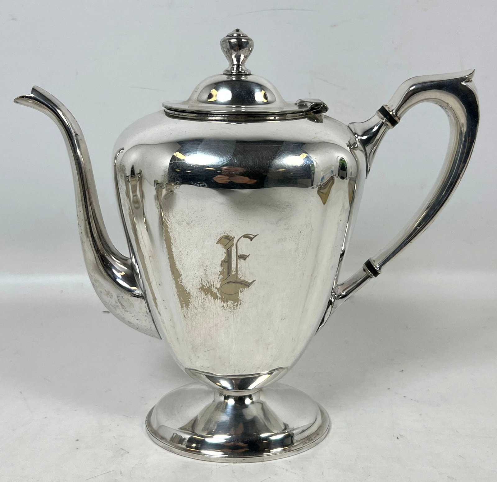 4pcs Silverplate Tea set. - 2