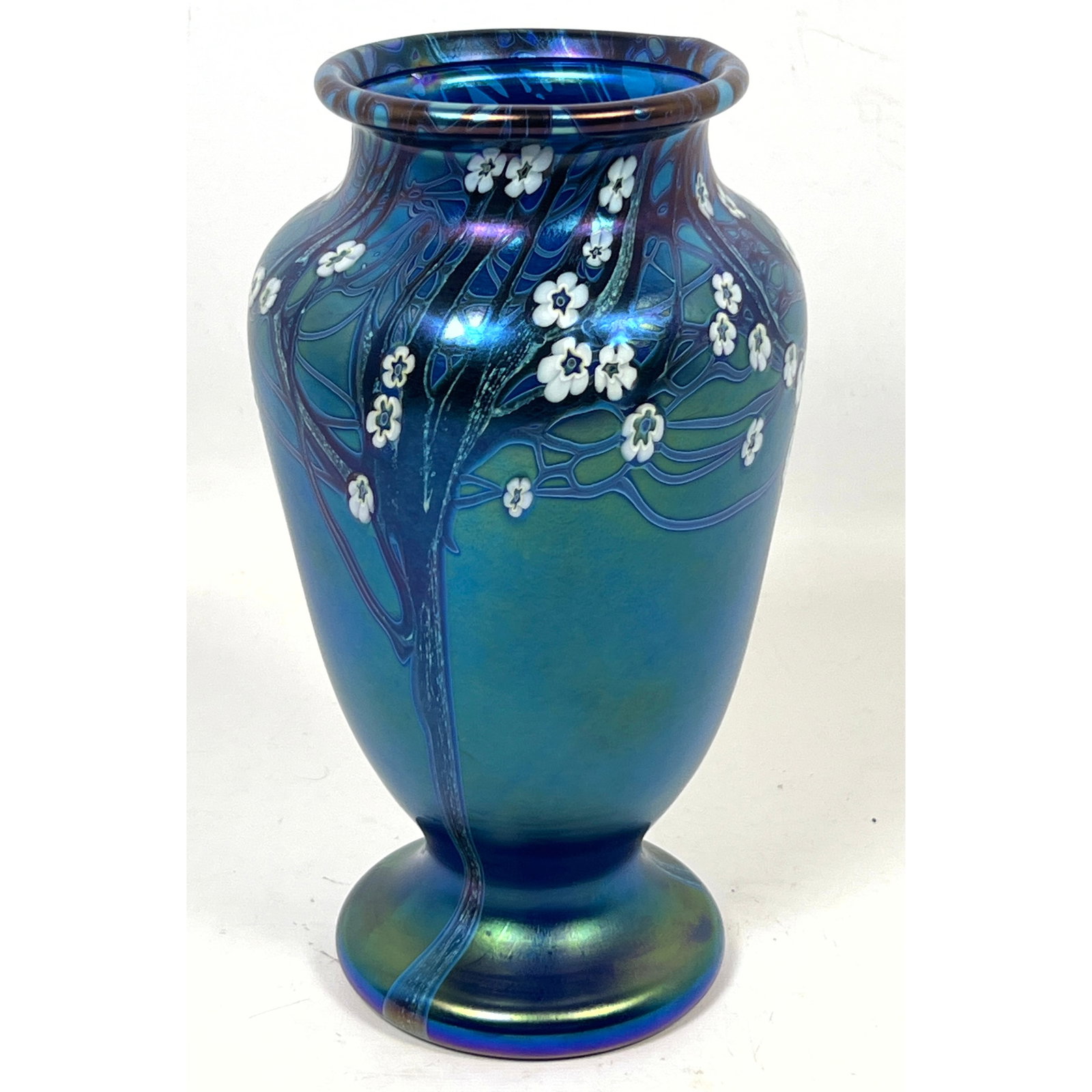 Orient and Flume Art Glass Vase: Blue Hawthorne Tree in Bloom Etched signature with label and origi: Orient and Flume Art Glass Vase: Blue Hawthorne Tree in Bloom Etched signature with label and original registration card. Dimensions: Height: 8.75 inches, Width: 5 inches, Depth: 5 inches. --- US Pack