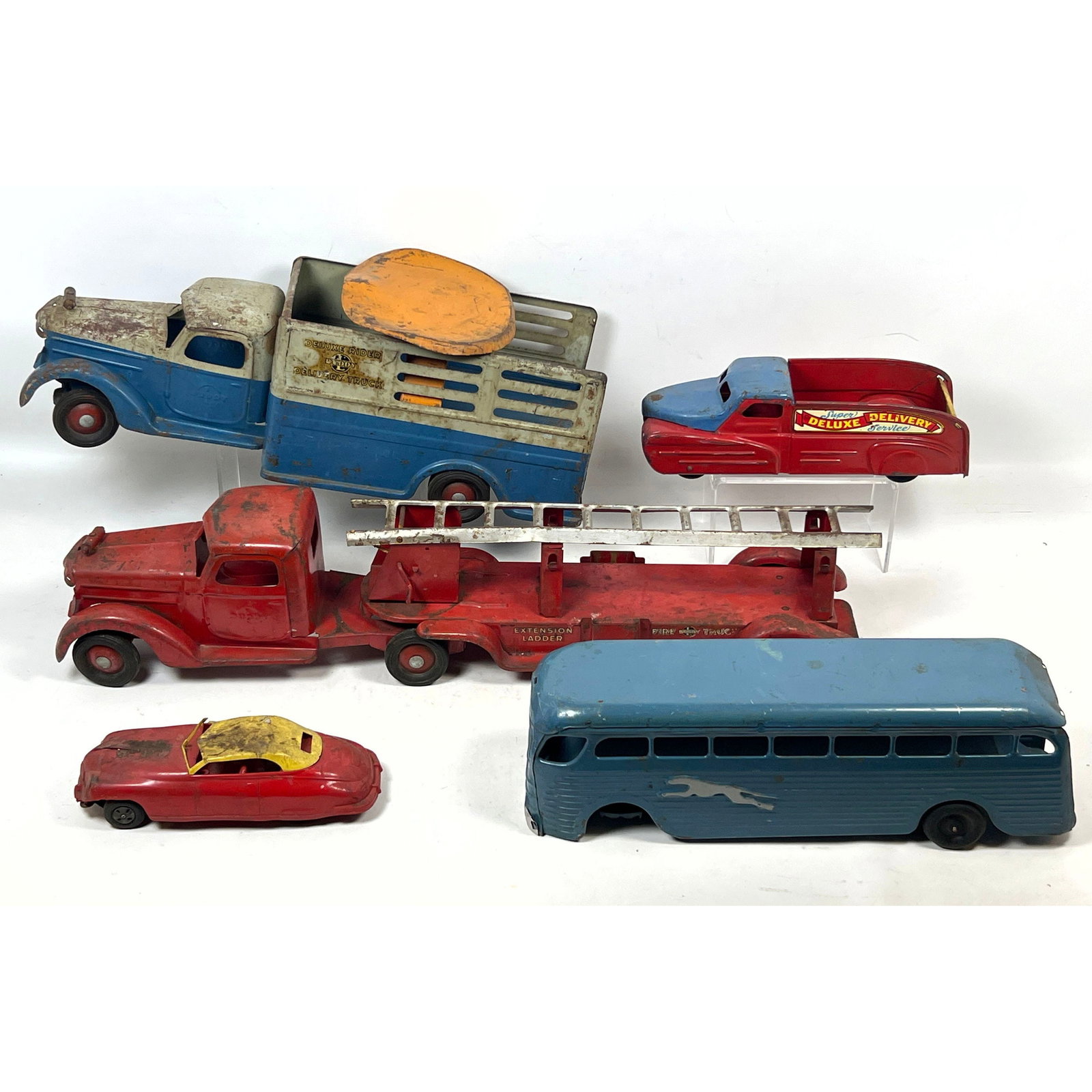 5pc lot of vintage Buddy L and Marx pressed steel and plastic toy vehicles including fire truck and (1 of 20)