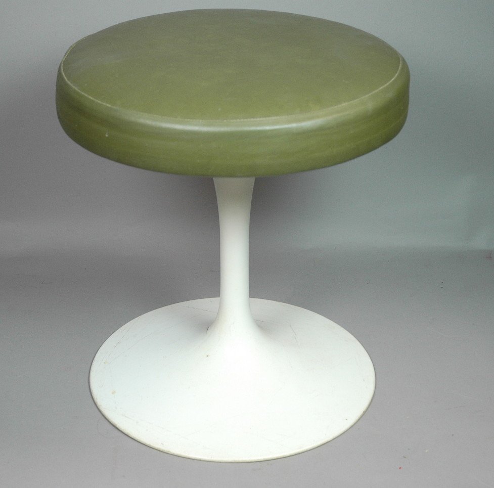 Eero Saarinen for Knoll Stool with revolving top.: Eero Saarinen for Knoll Stool with revolving top. Early label.-- Dimensions: H: 16 inches: W: 14.5 inches ---