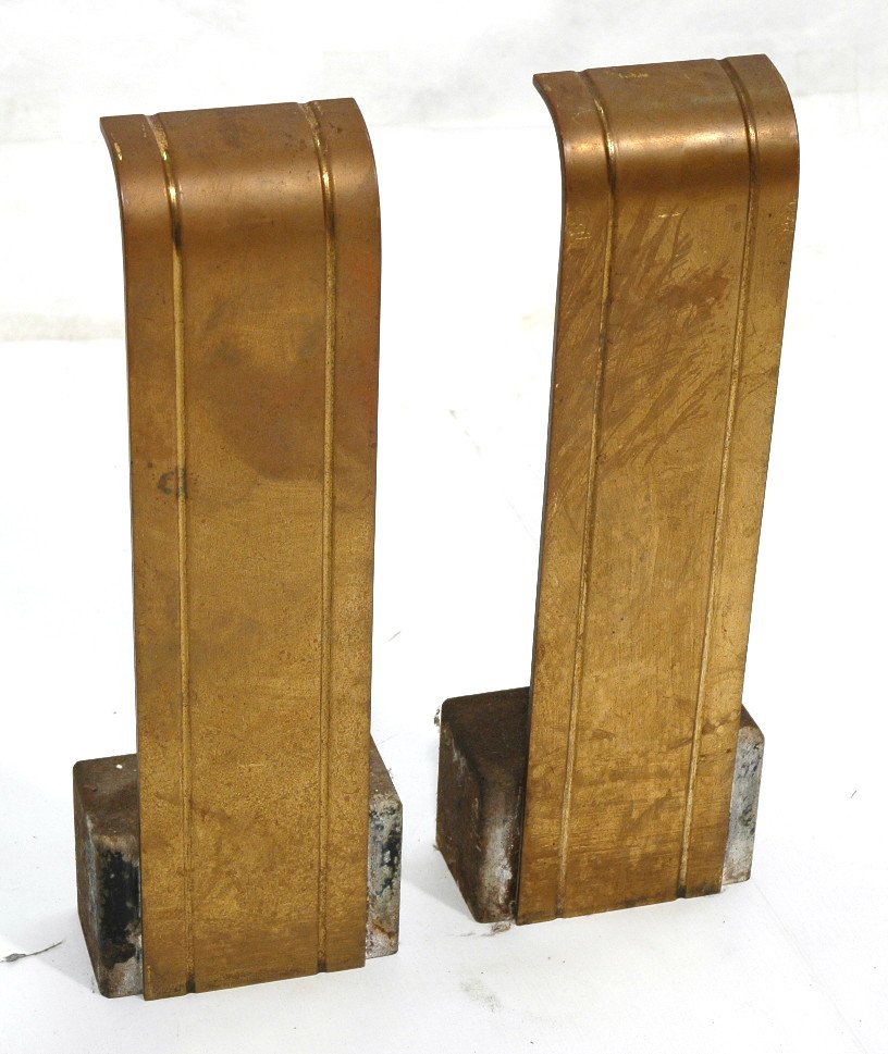 Pr Brass Ribbon Form Andirons. DONALD DESKEY styl: Pr Brass Ribbon Form Andirons. DONALD DESKEY style. -- Dimensions: H: 19 inches: W: 6.5 inches: D: 4 inches ---