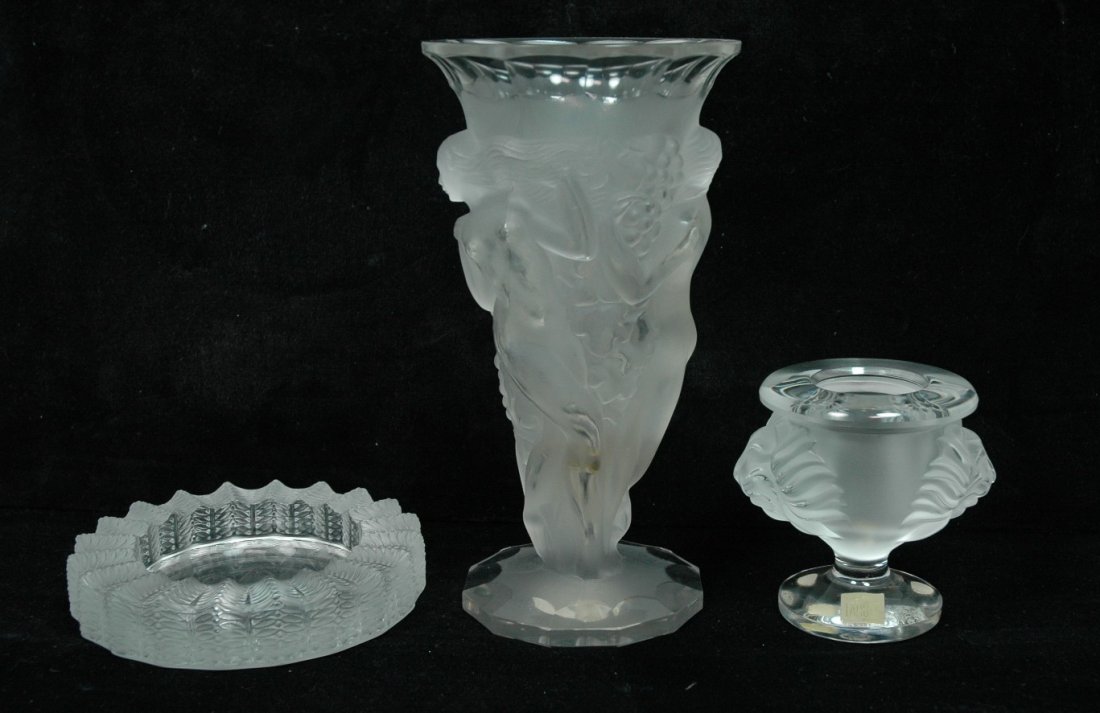 3pcs Lalique Crystal. Marked small vase with Lio: 3pcs Lalique Crystal. Marked small vase with Lions. Unmarked vase with nudes. Unmarked ashtray.-- Dimensions: --- US Shipping charge: $28