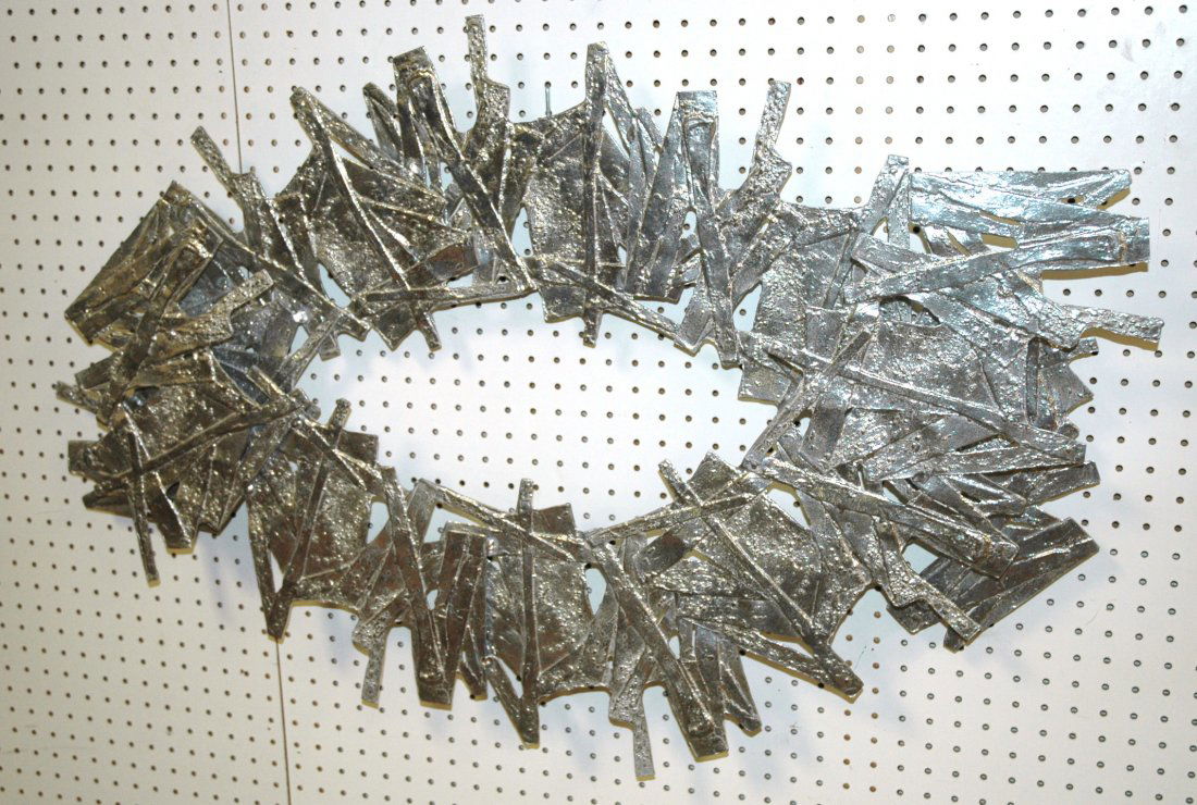 Donald Drumm Style Aluminum Wall Sculpture. Heavy: Donald Drumm Style Aluminum Wall Sculpture. Heavy cast aluminum. Unmarked. Brutalist.-- Dimensions: H: 26.5 inches: W: 39.5 inches: D: 5 inches ---