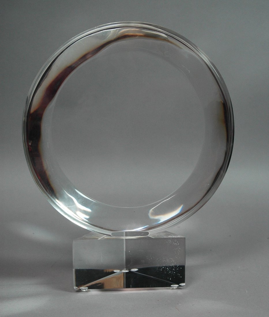 Van Teal 70's Modern Lucite Table Sculpture.: Van Teal 70's Modern Lucite Table Sculpture.-- Dimensions: H: 12.5 inches: W: 9.5 inches: D: 4 inches --- US Shipping charge: $28