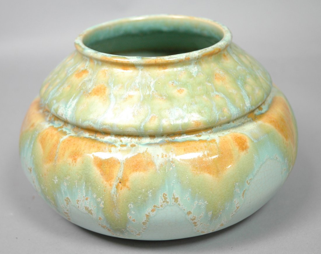 Roseville Carnelian II Low Bowl Vase. Unmarked.: Roseville Carnelian II Low Bowl Vase. Unmarked.-- Dimensions: H: 5.25 inches: W: 8.5 inches --- US Shipping charge: $20