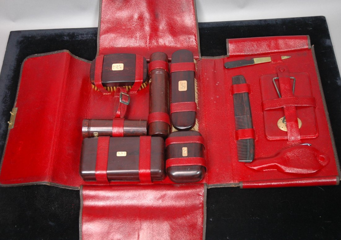 Antique Travel Vanity Case. 14K gold plaques. Ele: Antique Travel Vanity Case. 14K gold plaques. Elephant hide case. -- Dimensions: H: 10 inches: W: 11 inches --- US Shipping charge: $20