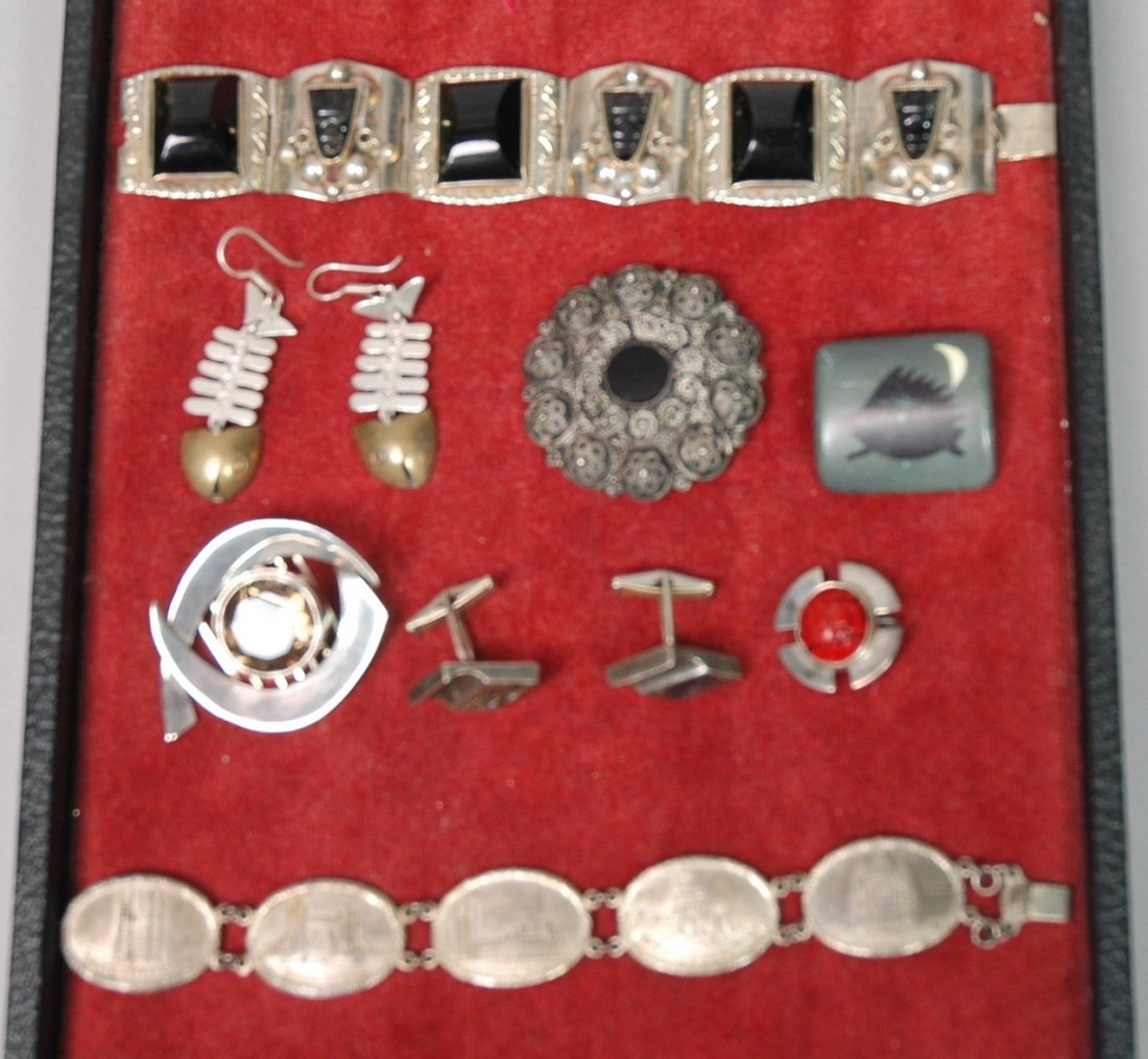 8pc Sterling & Silver Jewelry Lot Israel w/ Fish Pin: 8pc Sterling & Silver Jewelry Lot. Israel Sterl. Fish Pin with stone. Ceramic porcupine pin. Mexico silver & obsidian bracelet. And more.-- Dimensions: H: 7 inches: W: 1.25 inches --- US Shipping char