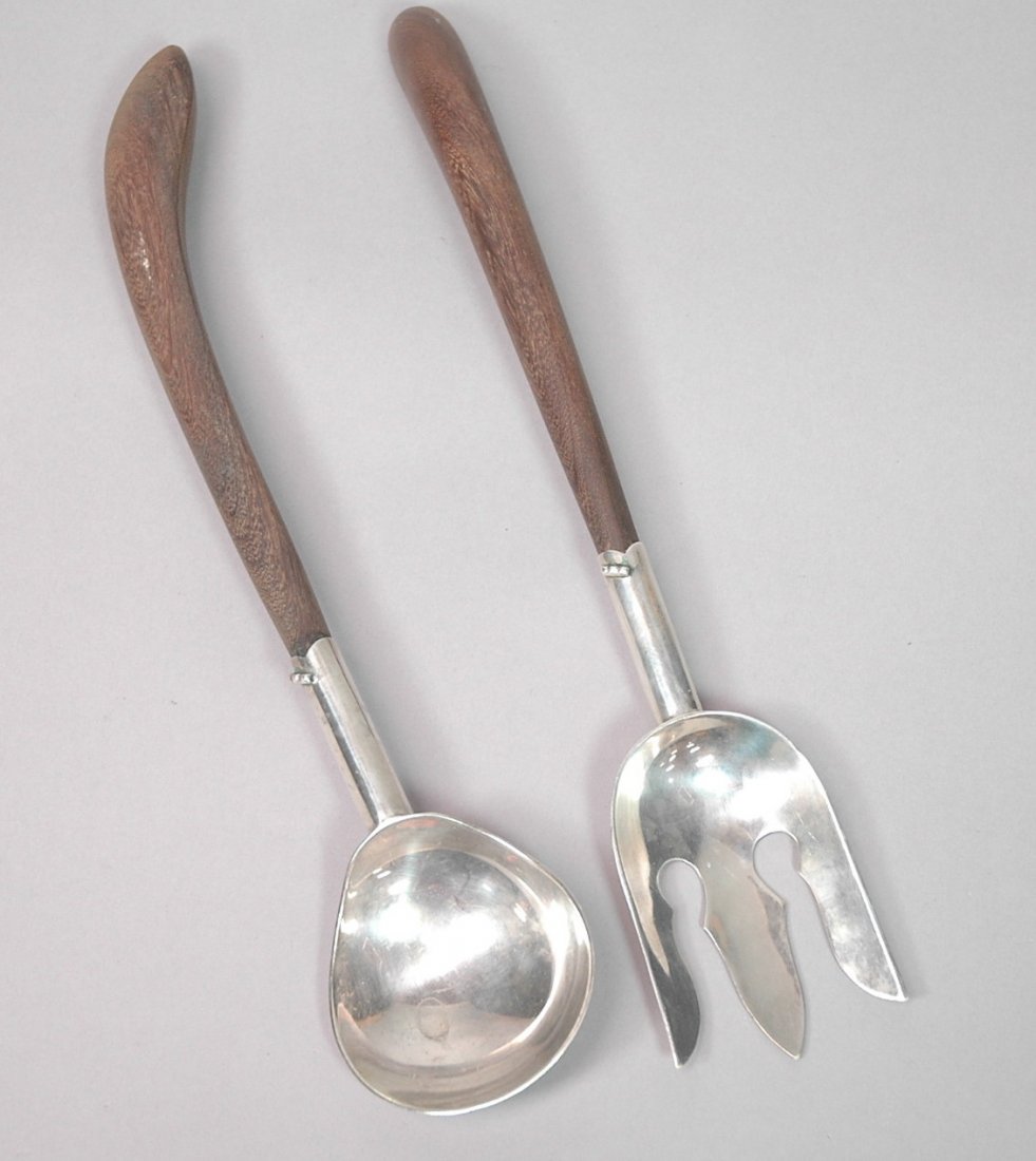 ANTON Taxco Mexico Sterling Silver & Wood Salad Server: ANTON Taxco Mexico Sterling & Wood Salad Server Set. Stylish design. Marked. -- Dimensions: : W: 2.75 inches: L: 13 inches --- US Shipping charge: $9