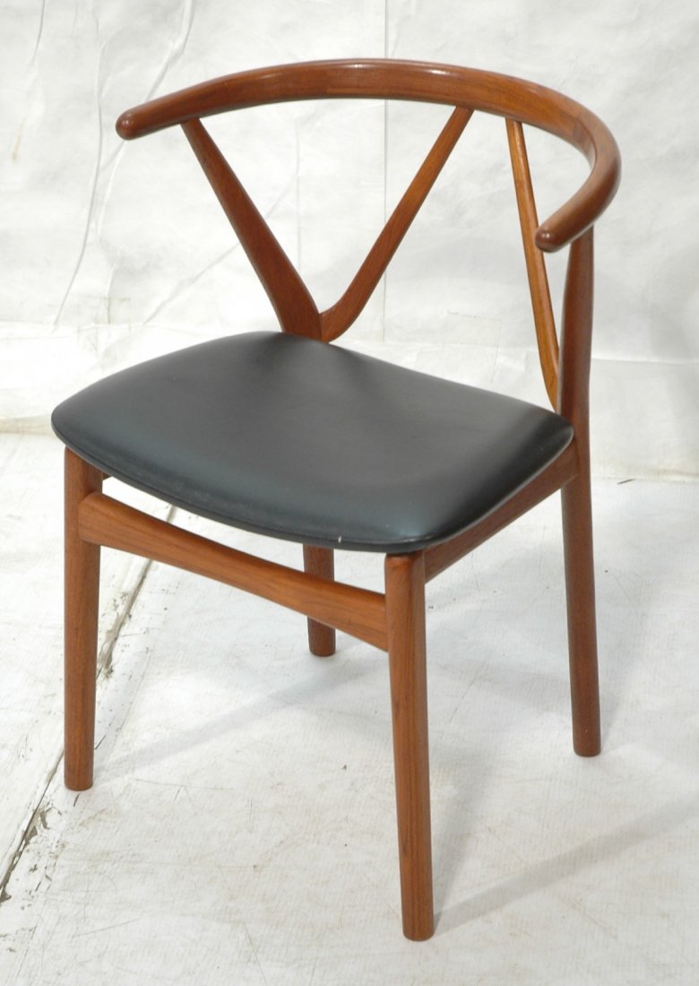 HANS WEGNER style Side Chair. Black seat. Faint D: HANS WEGNER style Side Chair. Black seat. Faint Danish control mark to frame.-- Dimensions: H: 29 inches: W: 21.5 inches: D: 19 inches ---
