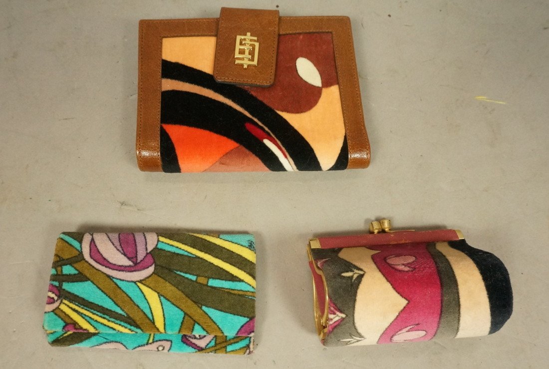 Lot 3pc EMILIO PUCCI Velvet Change Purses Wallets: Lot 3pc EMILIO PUCCI Velvet Change Purses Wallets. VINTAGE. 1) Teal & Purple Key holder. 2). Coral & Brown velvet wallet with brown leather trim. 3). Purple & Beige Coin purse with leather trim. All m