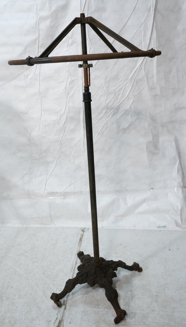 Antique Vintage Iron Round Clothes Clothing Rack. Dec 09, 2014
