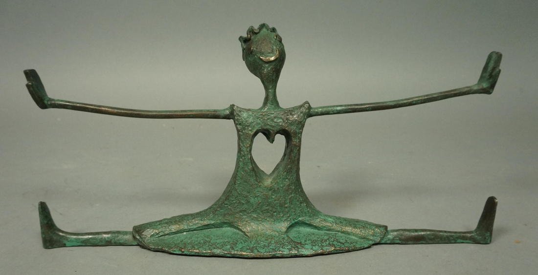AGATHA RUIZ Da La Prada para Cha-Cha Bronze Sculp: AGATHA RUIZ Da La Prada para Cha-Cha Bronze Sculpture. Girl with Big Heart. Green patinated finish. Signed.-- Dimensions: H: 5 inches: W: 10.254 inches: D: 2.75 inches --- US Shipping charge: $35