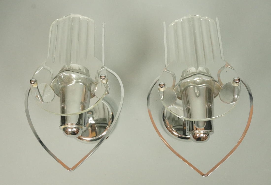 Pr Glass & Chrome Modern Wall Sconce Lights. SCIO: Pr Glass & Chrome Modern Wall Sconce Lights. SCIOLARI Heart shaped chrome frame with glass panel shade. No marked-- Dimensions: H: 11 inches: W: 7 inches: D: 8.5 inches --- US Shipping charge: $35