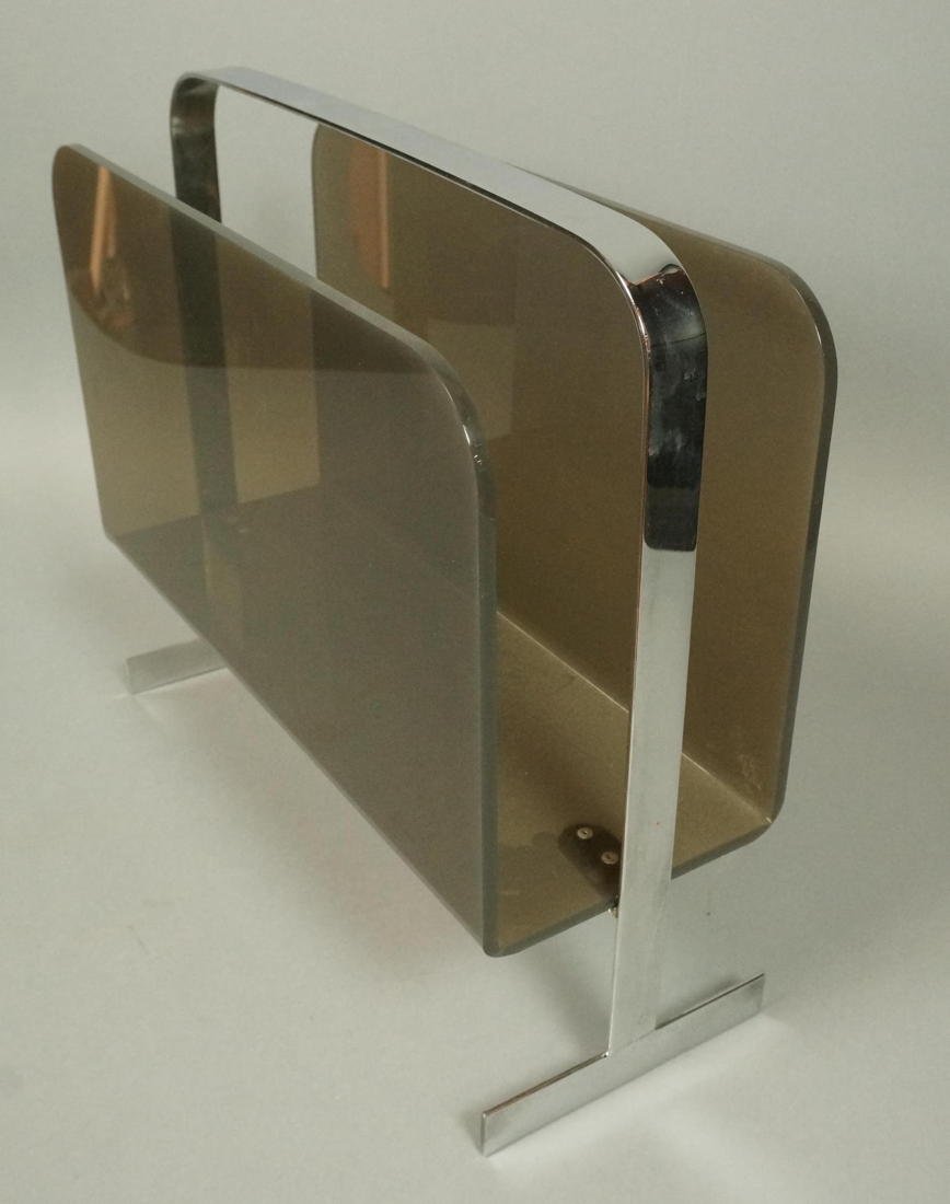 Stylish Milo Baughman Smoked Lucite Magazine Rack: Stylish Milo Baughman Smoked Lucite Magazine Rack. Not marked. Attribution-- Dimensions: H: 14.5 inches: W: 16.5 inches: D: 6.25 inches --- US Shipping charge: $35