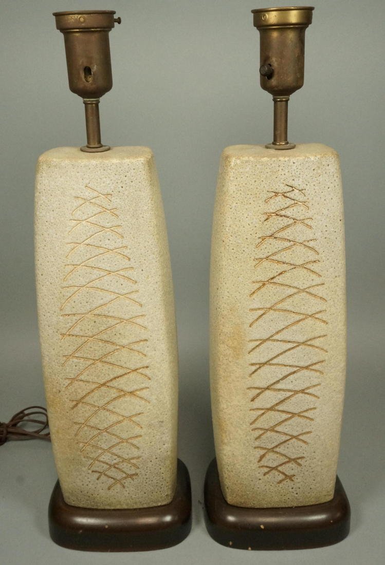 Pr Pottery Vintage Modern Table Lamps. Gray Ceram: Pr Pottery Vintage Modern Table Lamps. Gray Ceramic form with incised crosshatched design. -- Dimensions: H: 25.5 inches: W: 7.5 inches: D: 6 inches ---