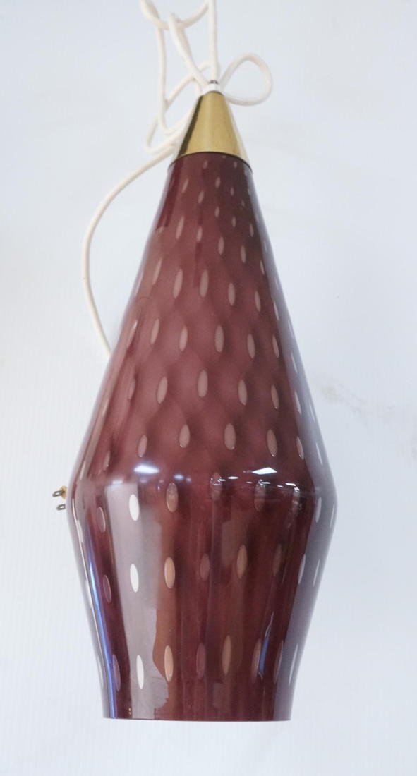 Purple Murano Art Glass Pendant Lamp Hanging Ligh: Purple Murano Art Glass Pendant Lamp Hanging Light Fixture. Trapped air details-- Dimensions: H: 20 inches: W: 8.5 inches ---