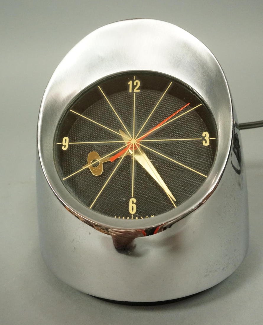 JEFFERSON 500 Modern Mid Century Torpedo Desk Clo: JEFFERSON 500 Modern Mid Century Torpedo Desk Clock. Chrome case. Atomic attitude. Marked. -- Dimensions: H: 5.5 inches: W: 5 inches --- US Shipping charge: $20