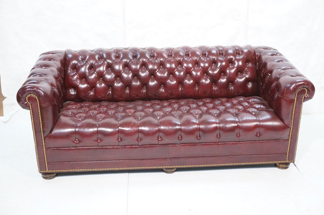 Chesterfield Style Sofas Couch with Tufted Button (1 of 10)