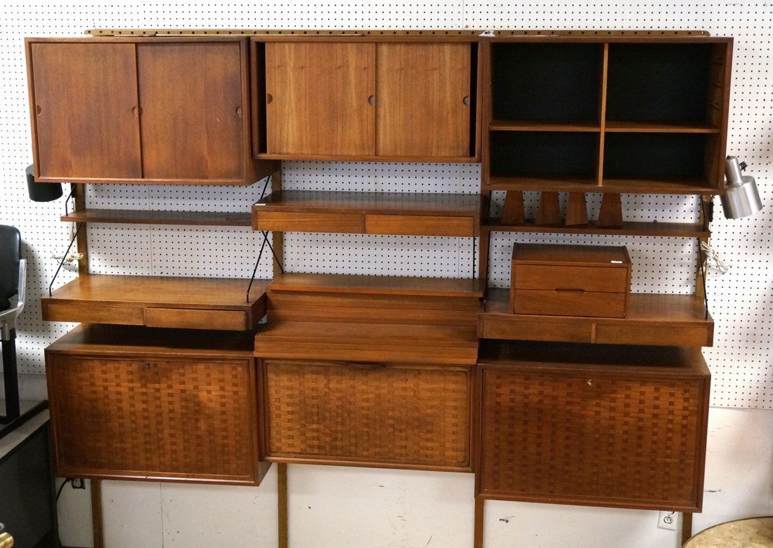 Danish modern Selig style wall unit. 8 Long uprig (1 of 7)