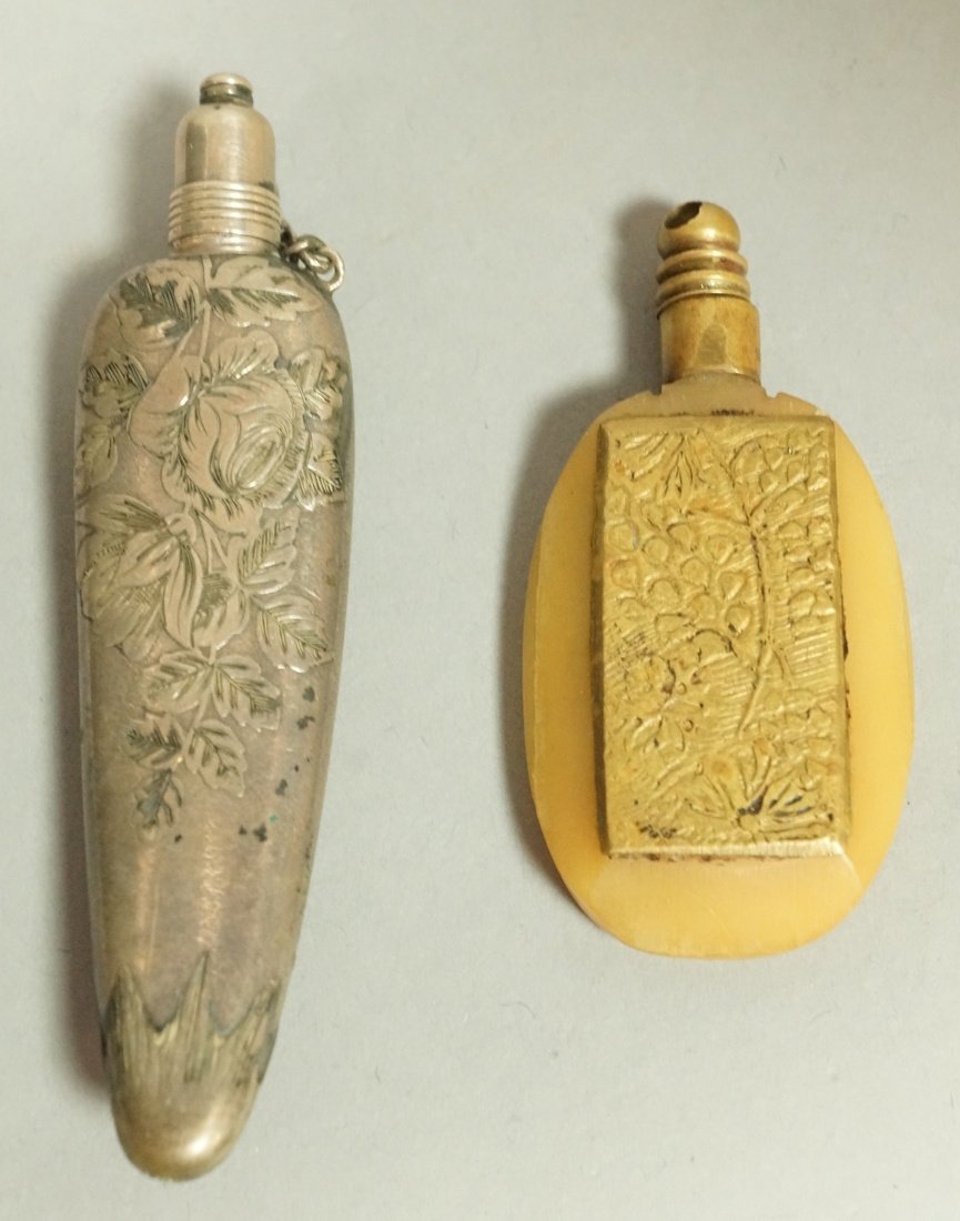 2pcs Scent Bottles.  1 Sterling and 1 horn. (1 of 6)