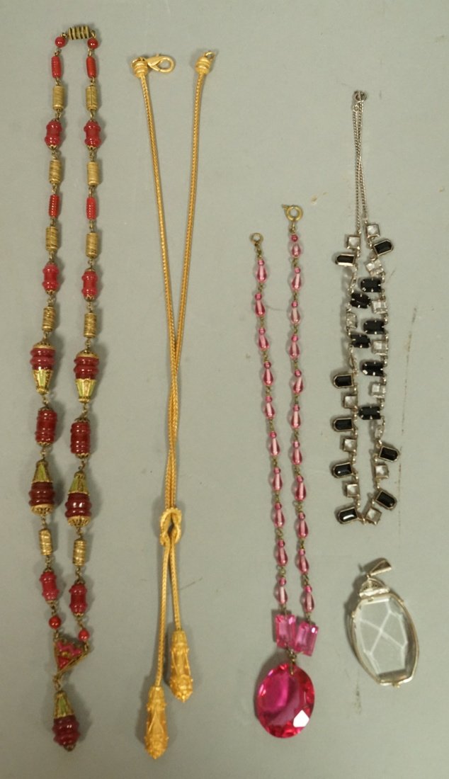 5pcs Jewelry.  3 Art Deco Necklaces. 1 Crystal Pe (1 of 10)