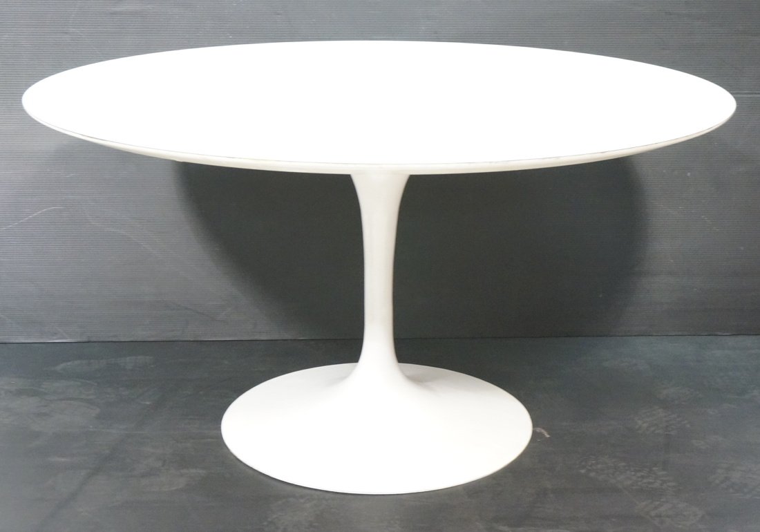 Round White Laminate Top SAARINEN Dining Table. (1 of 8)