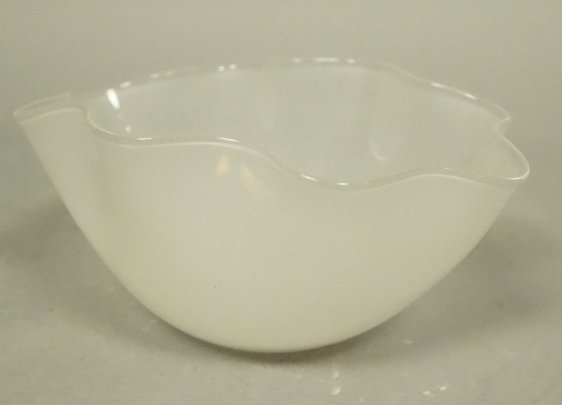 ORREFORS S. Palmqvist Art Glass Handkerchief Vase: ORREFORS S. Palmqvist Art Glass Handkerchief Vase. 3023/Y. Signed Swedish Glass-- Dimensions: H: 3 inches: W: 6.25 inches: D: 5 inches --- US Shipping charge: $35