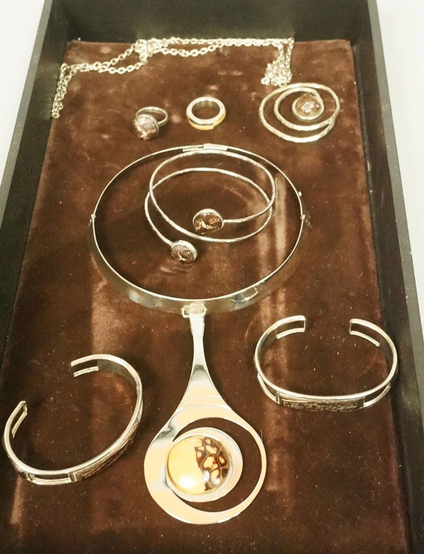 7pcs Modernist Contemporary Jewelry. Alessandra V (1 of 7)