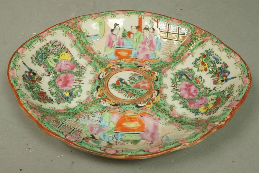 Rose Medallion Shallow Dish Plate Bowl. Shaped ri (1 of 7)