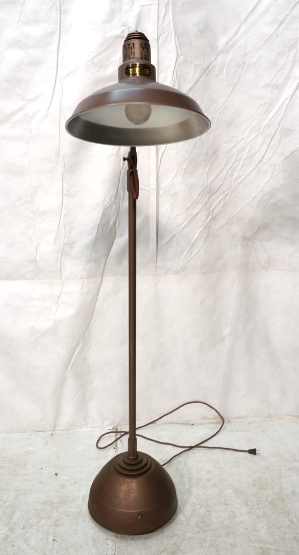 Industrial General Electric Sun Lamp. Floor Model (1 of 8)