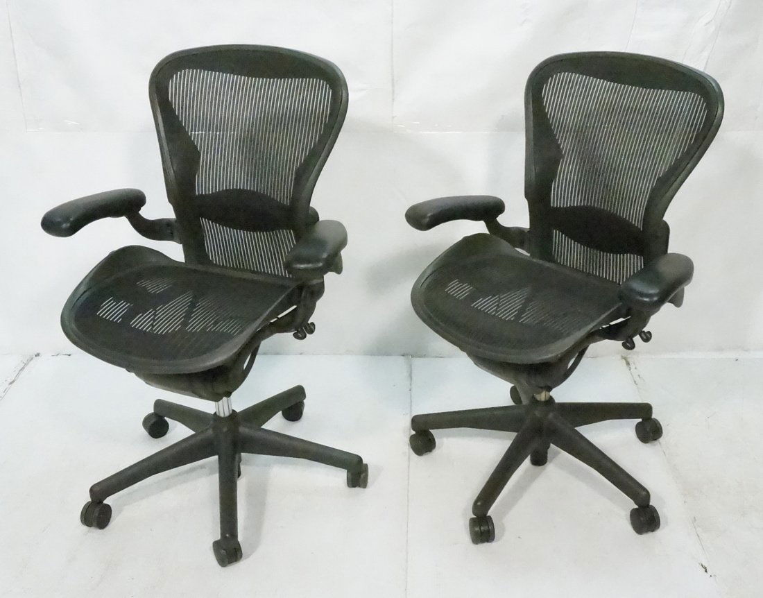 Pair Herman Miller Aeron Desk Chairs.  Fully adju (1 of 10)