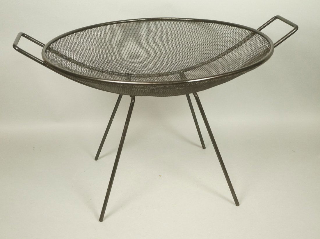 Black metal Catch All Basket Table. SOL BLOOM. Bl (1 of 6)